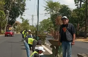 Sambut HUT RI ke-81, PUPR Subang Gencar Percantik 8 Km Trotoar Kota Agar Semakin “Ngabret”