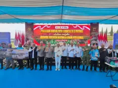 Bahagia Petani Bawang Putih Cianjur usai Terima Bansos dari Wakapolri