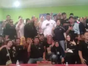 Riuh Rendah Ribuan Warga Kadawung Iringi H. Rosman Suganda Daftar Calon Kades, Panggung Sisingaan & Orkes Dangdut Warnai Suasana