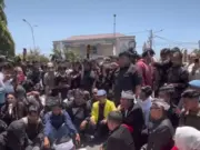 HUT KARAWANG, KDM DIDEMO OLEH WARGA KARAWANG SELATAN