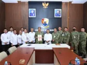 Pastikan Kepastian Hukum Aset Negara, Kantor Pertanahan Kota Bandung Serahkan Sertipikat Hak Pakai ke Lanud Husein Sastranegara