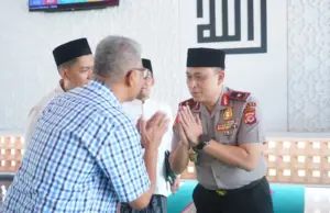 Wakapolda Jabar Sholat Jumat Bersama Warga di Masjid Al-Azhar Summarecon Bandung, Wujud Kedekatan Bersama Masyarakat